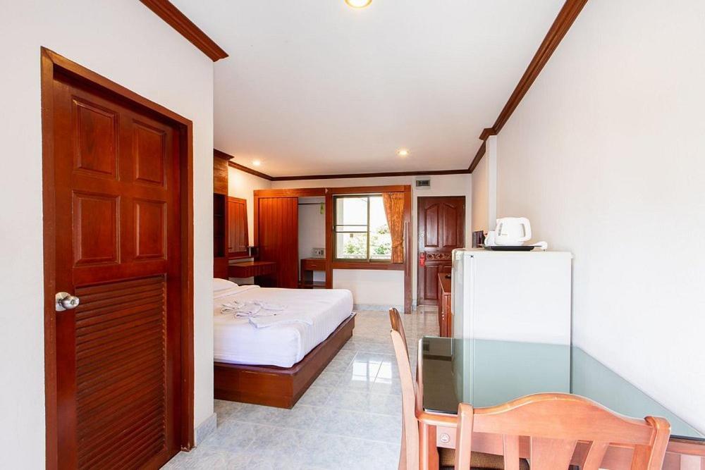 Selina Place Отель 3*