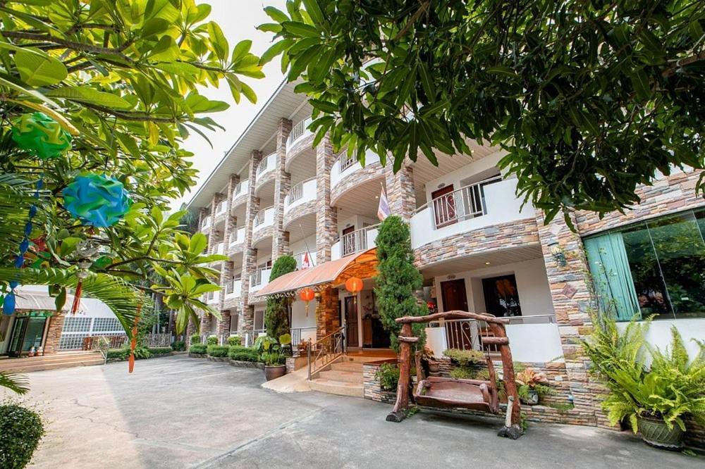 Отель Selina Place Паттайя