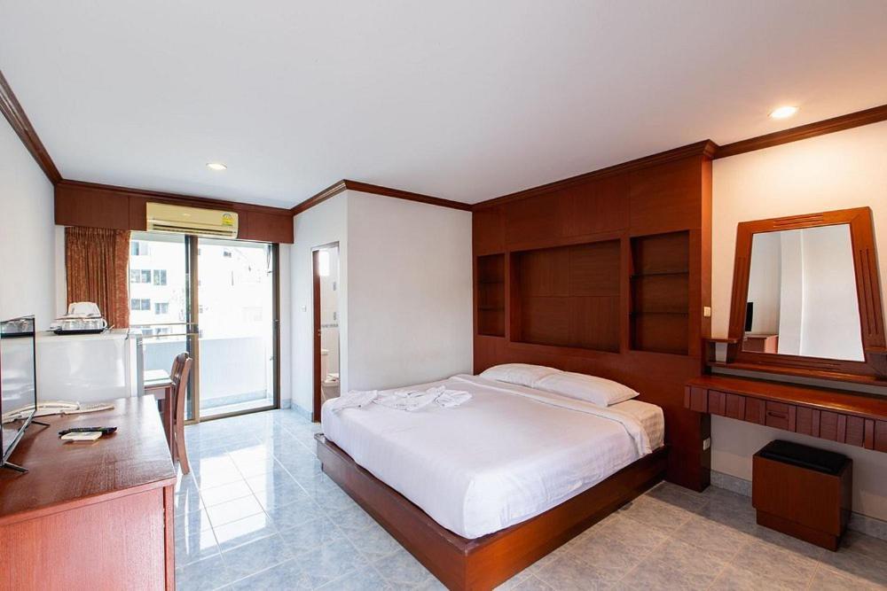 Selina Place Отель 3*